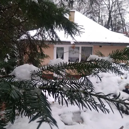 Csuszka Vendeghaz Apartment Verőcemaros